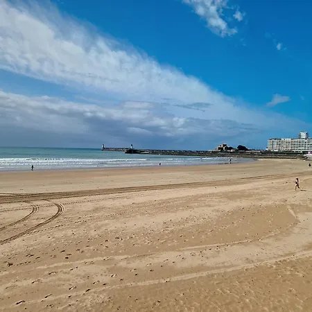 Confortable Face A La Plage, Sables-d'olonne - Fr-1-331-196 アパート