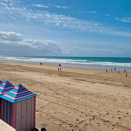アパート Confortable Face A La Plage, Sables-d'olonne - Fr-1-331-196